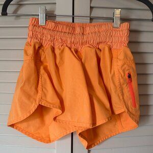 Lululemon orange shorts athletic 4 women's